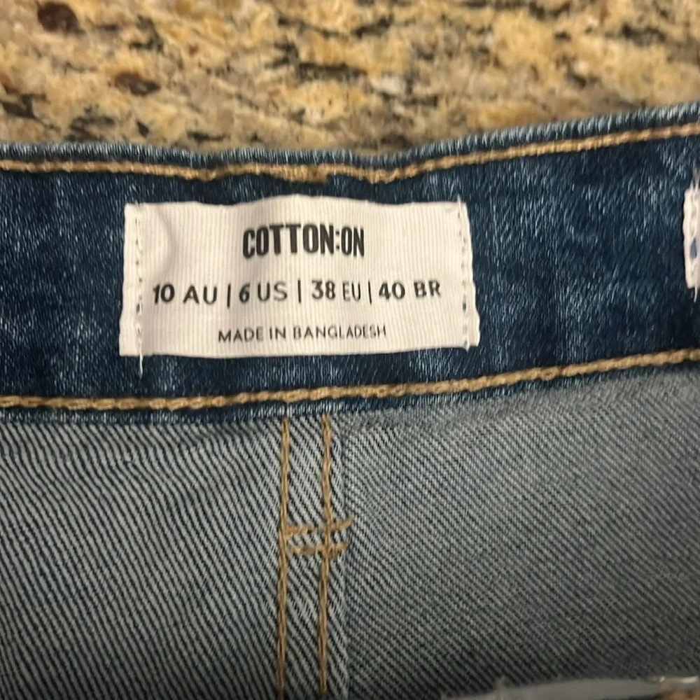 Cotton:On Jean shorts - Picture 3 of 4